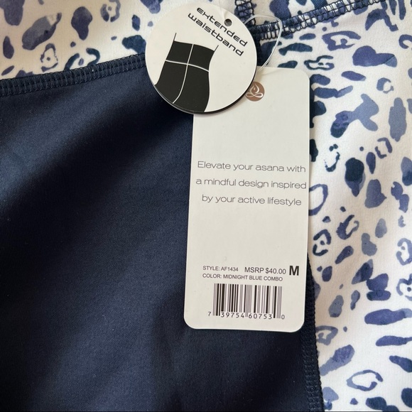 NWT athletic capris - Picture 3 of 4